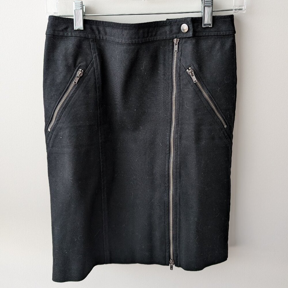 Banana Republic Black Skirt with zippers Size 0